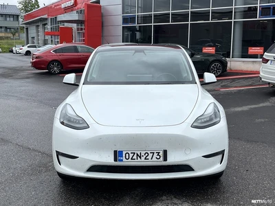 Tesla Model Y Long Range 2022, kuva 2/9