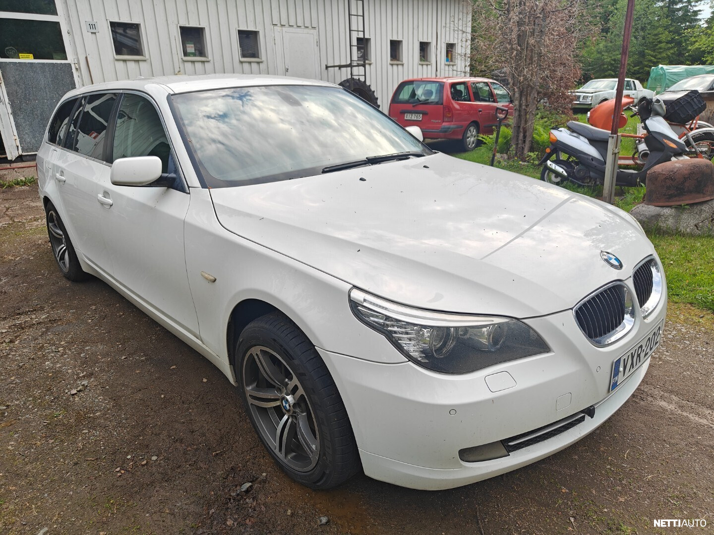 BMW 525