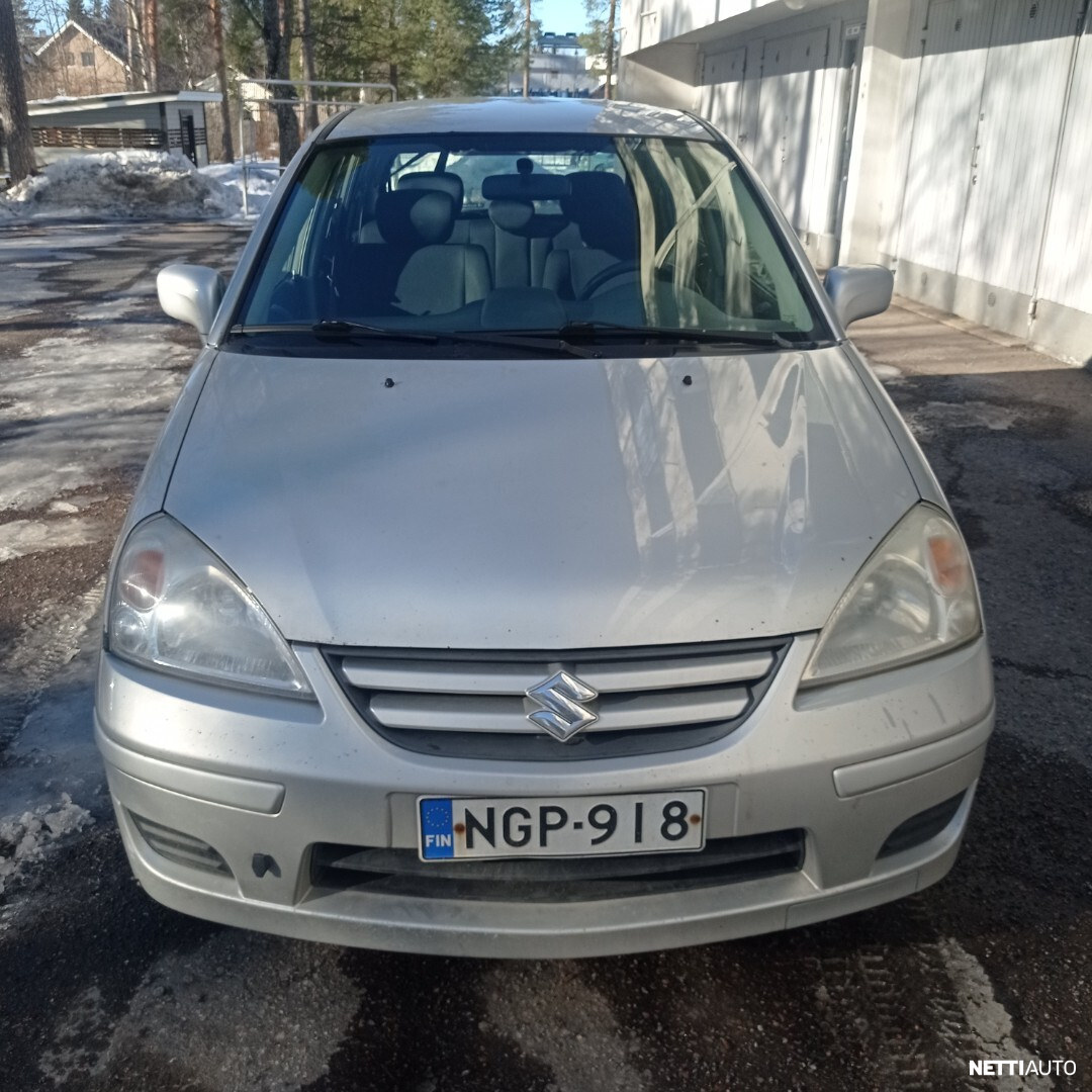 Suzuki Liana