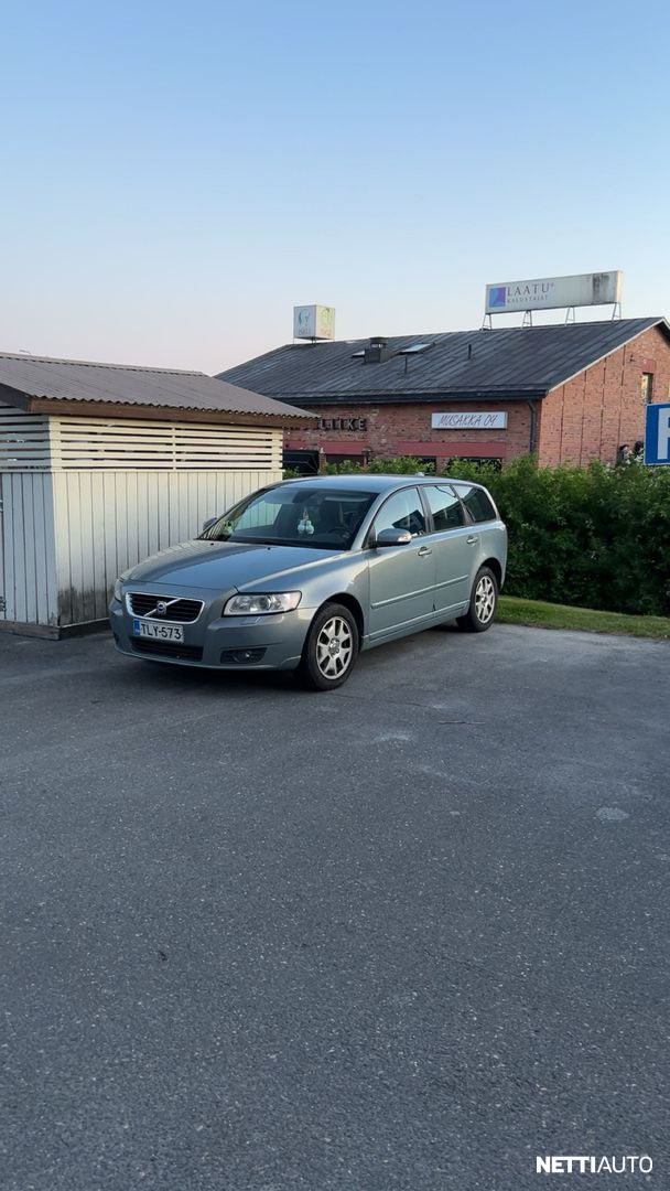 Volvo V50