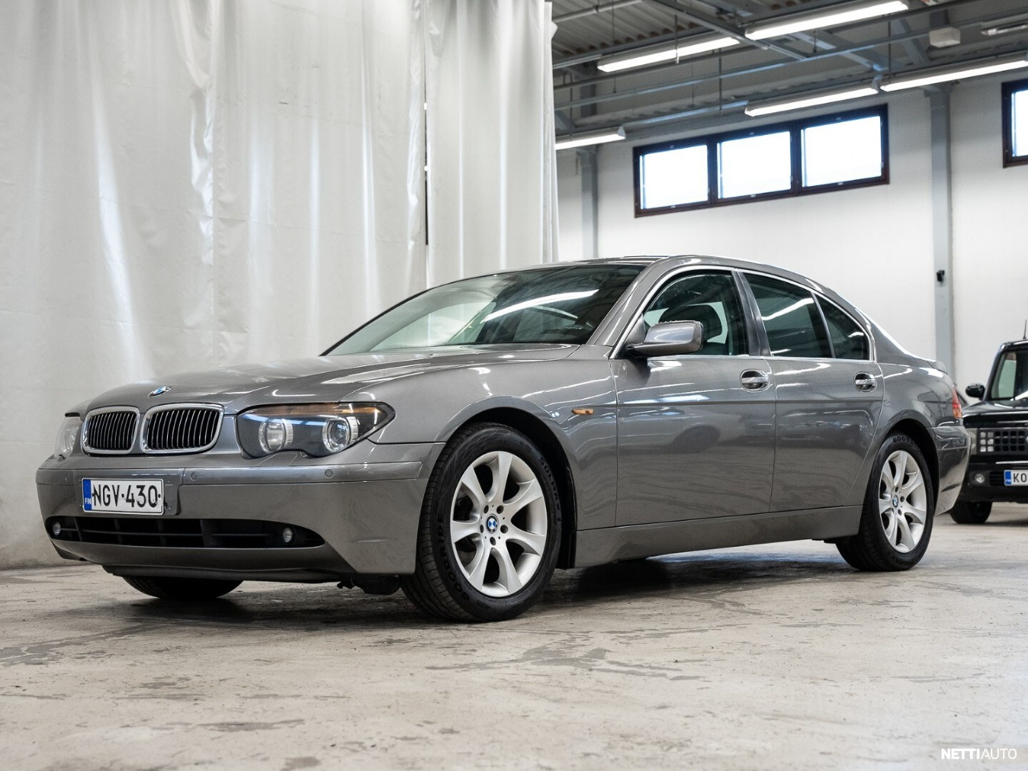 BMW 730