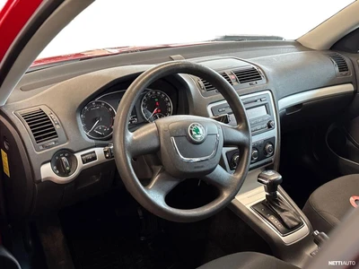 Skoda Octavia 2010, kuva 6/24