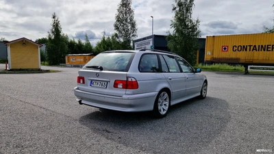 BMW 530 530i Touring 2003, kuva 3/24