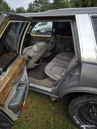 Buick Electra 1988, photo 6/6