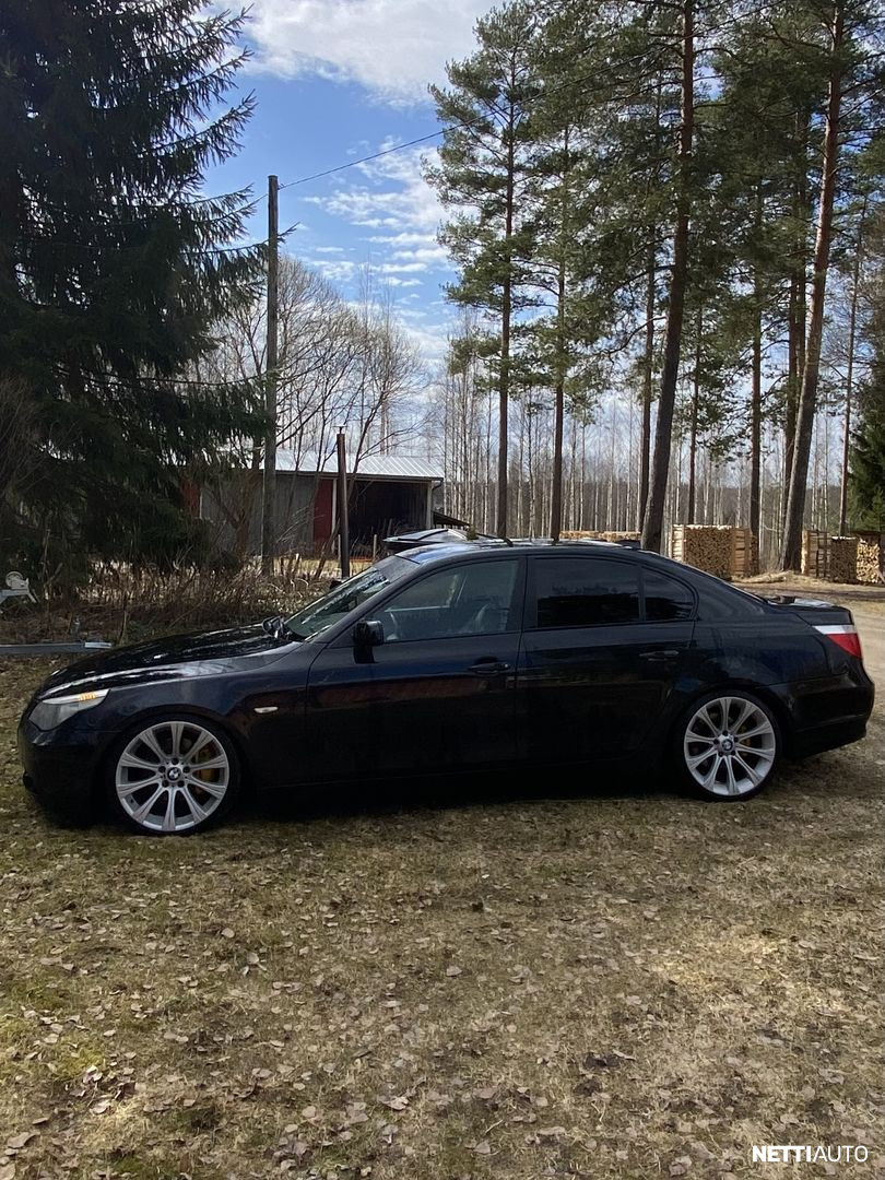BMW 525