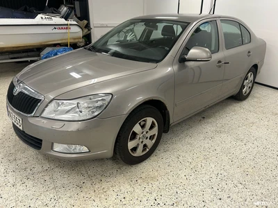 Skoda Octavia 1,2 TSI Elegance 2010, kuva 4/19