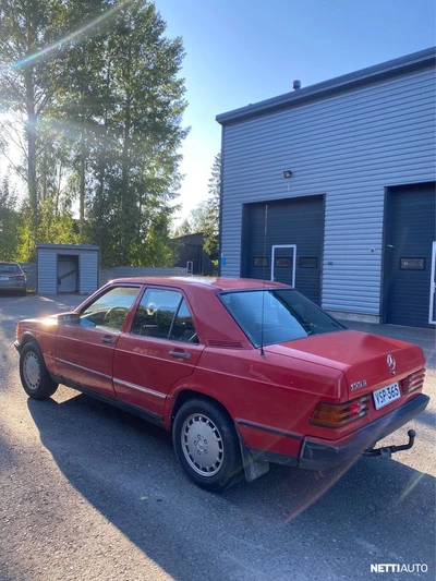 Mercedes-Benz 190 1985, photo 2/8