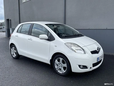 Toyota Yaris 1.4 D4D Linea Sol 2011, kuva 1/10