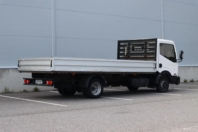 Nissan Cabstar 2016, photo 4/11