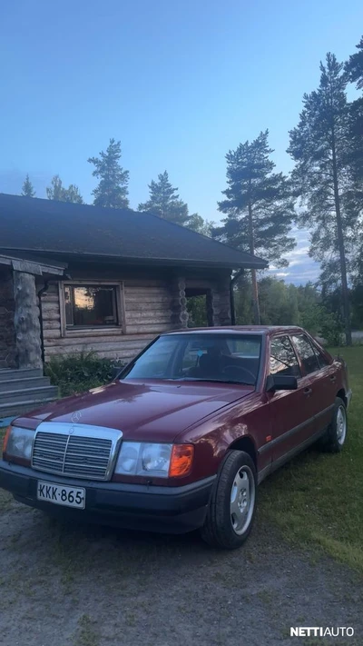 Mercedes-Benz 200 124 4d 1988, kuva 2/9