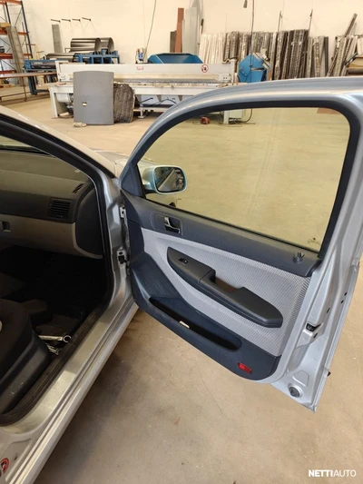 Skoda Fabia Combi 1,4 16 V Ambiente 2006, kuva 7/12