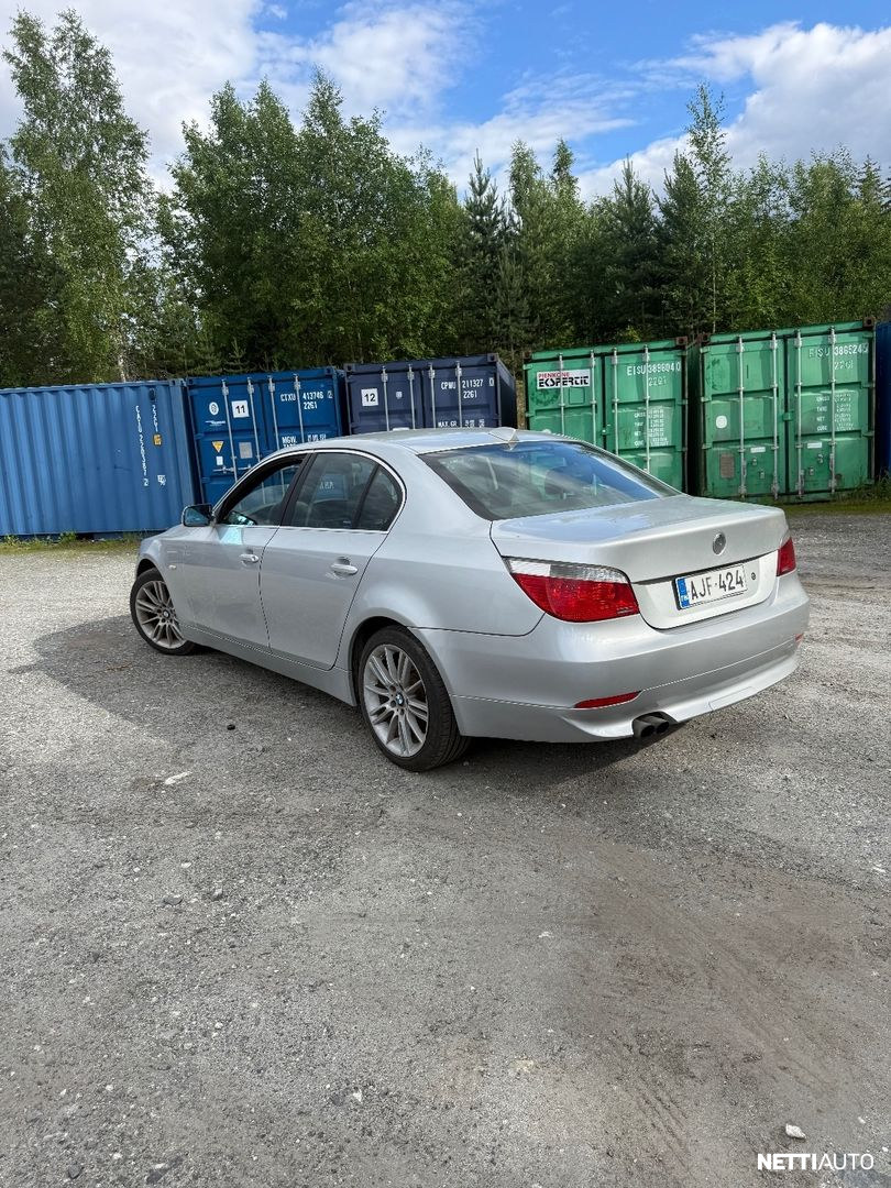 BMW 525