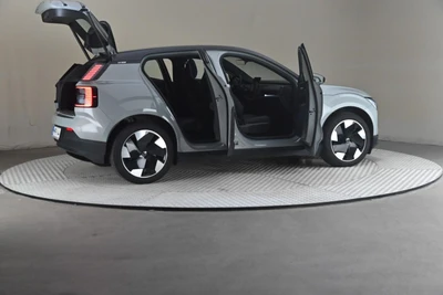 Volvo EX30 Twin Performance Plus 2024, photo 6/33