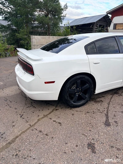 Dodge Charger R/T 5.7 HEMI PURSUIT 2013, kuva 2/9