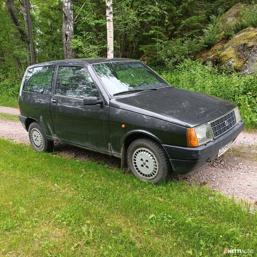 Lancia Y10