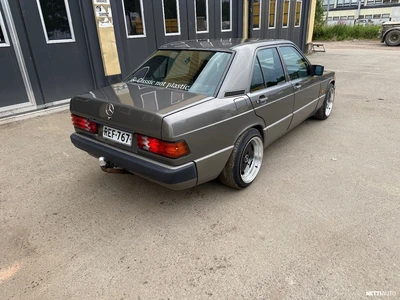 Mercedes-Benz 190 1991, photo 5/11