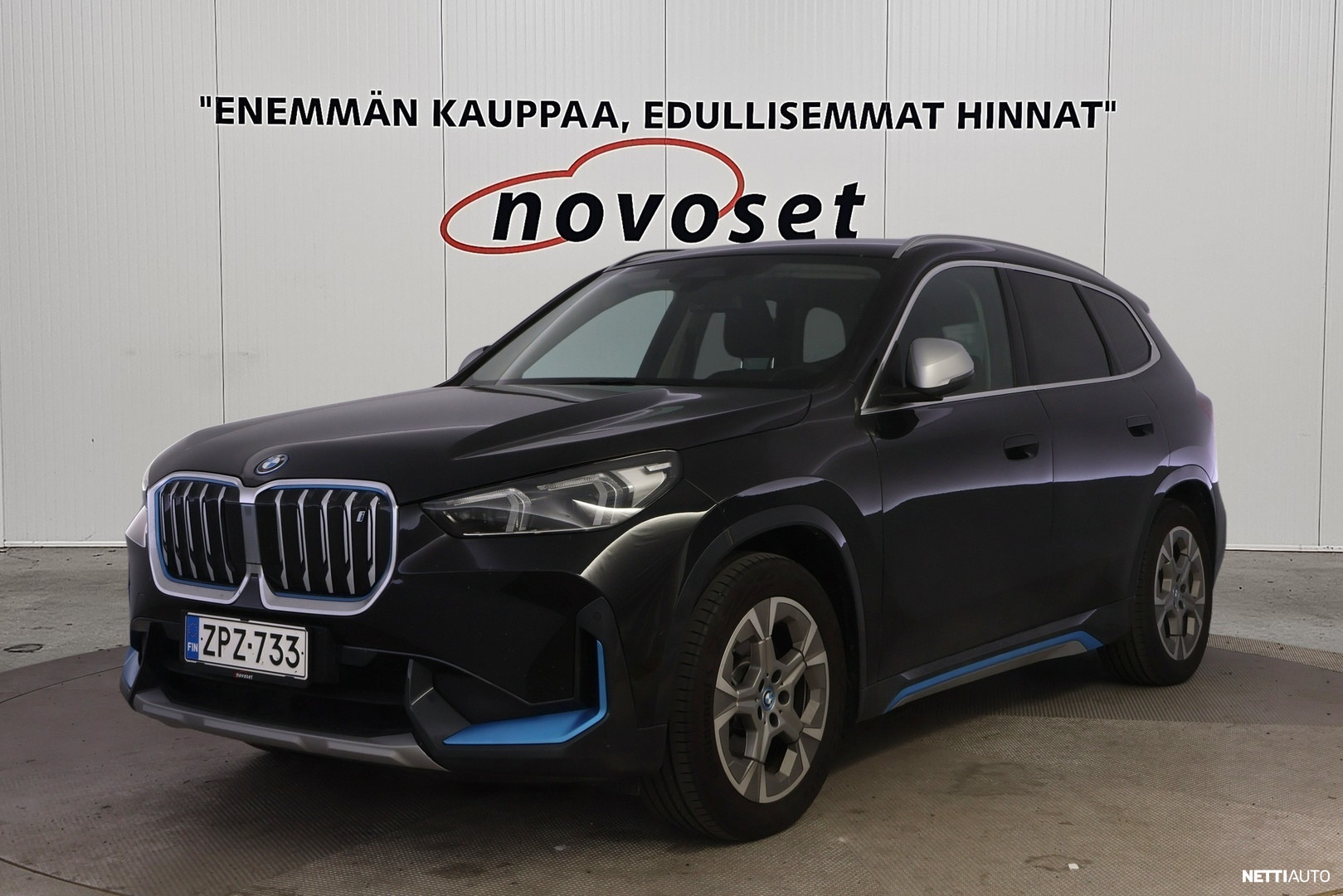 BMW iX1
