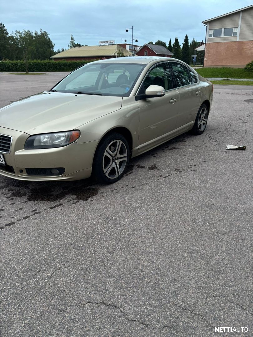 Volvo S80