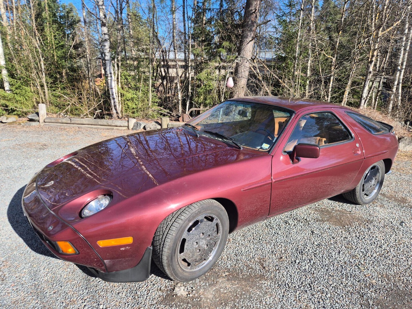 Porsche 928