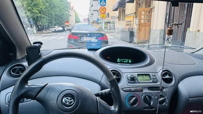 Toyota Yaris 2000, photo 3/5