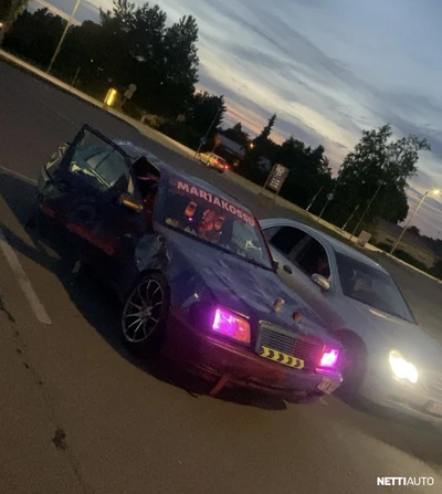 Mercedes-Benz 200 2000, kuva 2/4