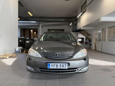Toyota Camry 2,4 VVT-i aut. 2002, kuva 2/10