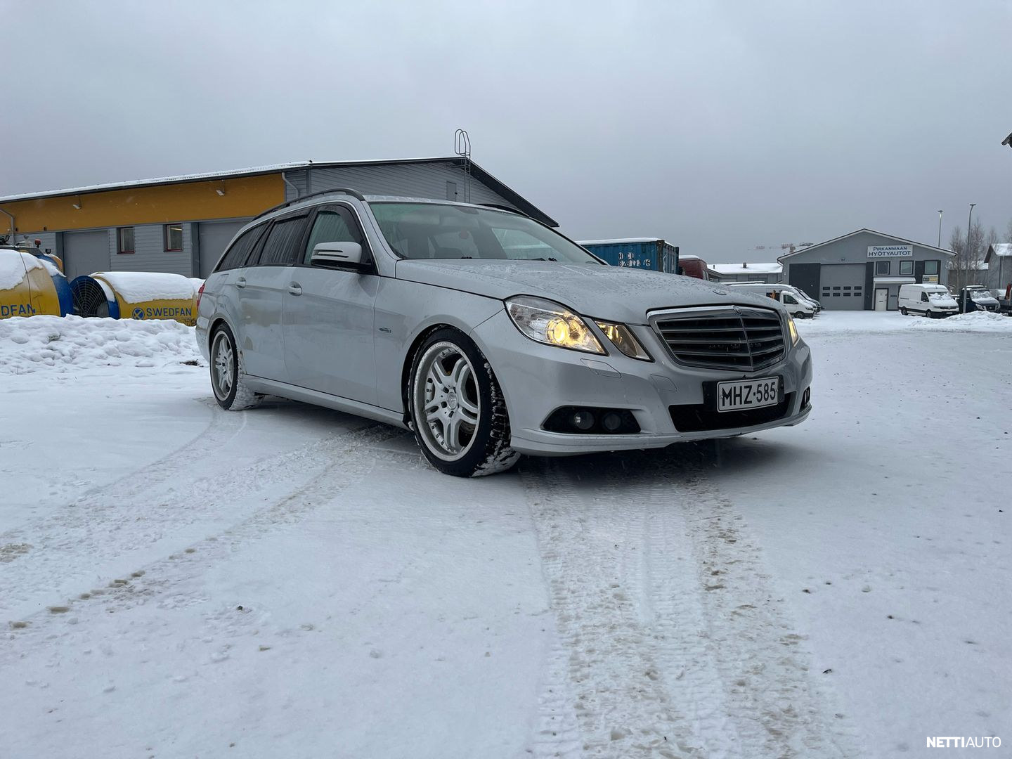 Mercedes-Benz E