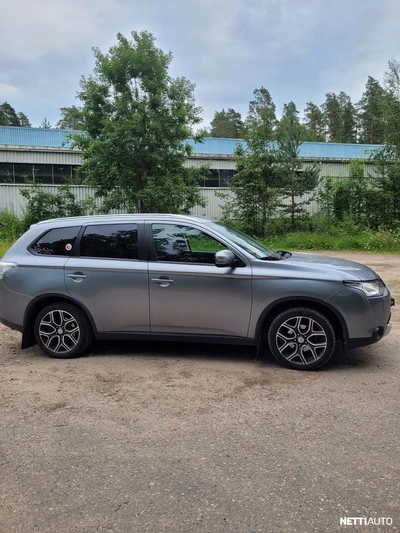 Mitsubishi Outlander 2015, photo 4/16