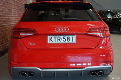 Audi S3 2018, photo 6/17