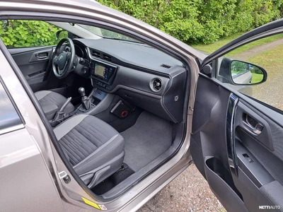 Toyota Auris Touring Sports 1,2 T Active 2016, kuva 3/12