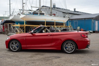 BMW M235i xDrive 2016, photo 6/9
