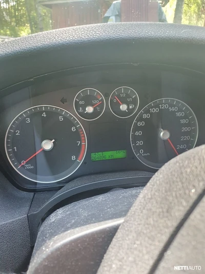 Ford Focus 2006, photo 7/14