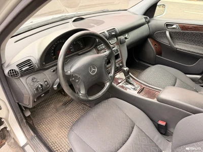 Mercedes-Benz C 220 2003, kuva 7/14