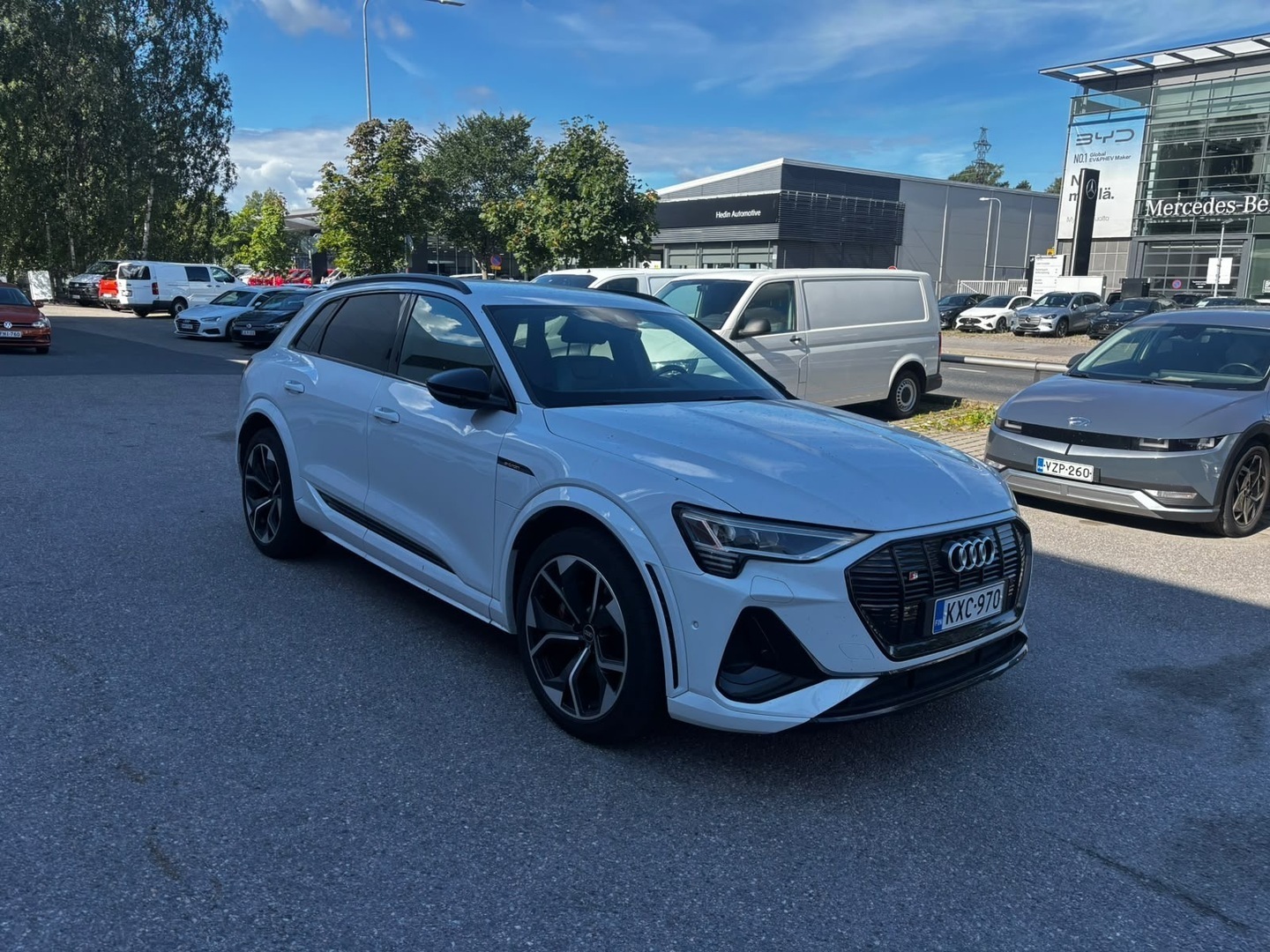 Audi e-tron