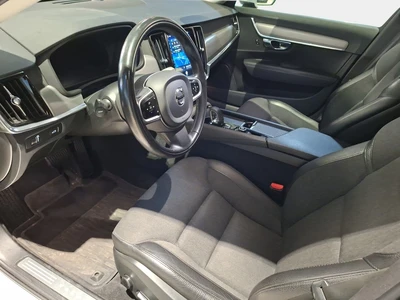 Volvo V90 B4 D-MHEV Momentum aut 2022, photo 4/5