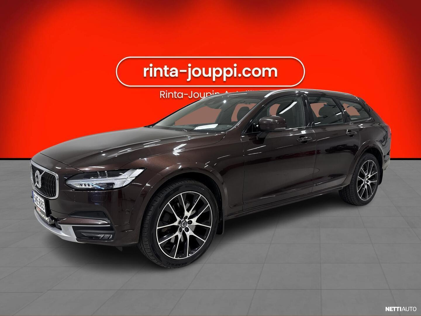 Volvo V90 Cross Country