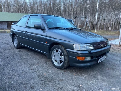 Ford Escort RS2000 16V 1992, kuva 2/12