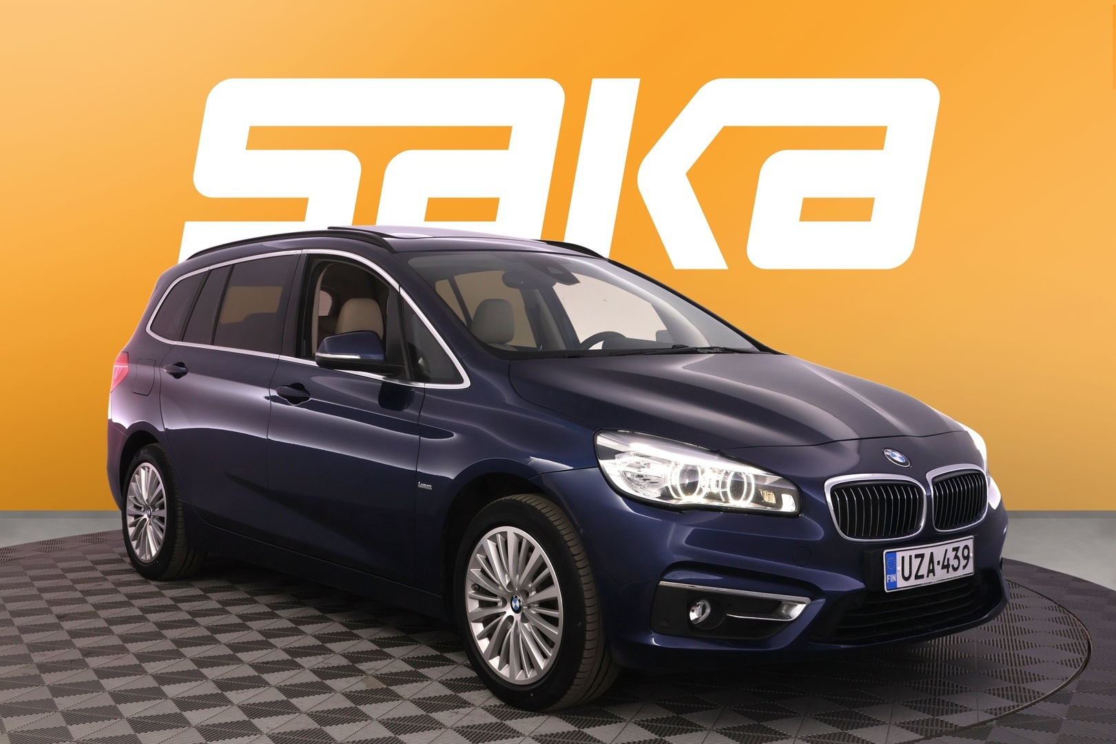 BMW 218