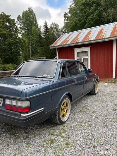 Volvo 240 1989, photo 2/9