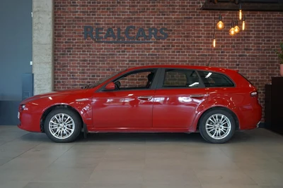 Alfa Romeo 159 2010, kuva 3/10