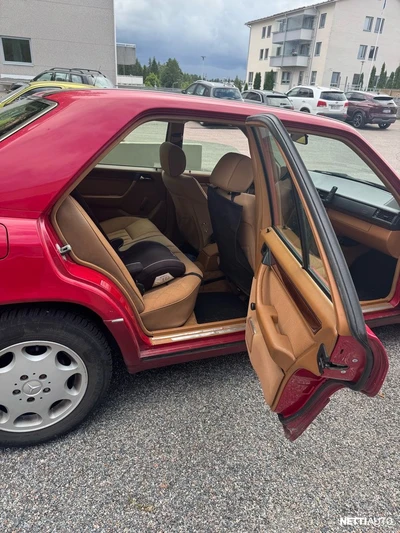 Mercedes-Benz 250 250D W124 Auttomatti 1994, kuva 7/21