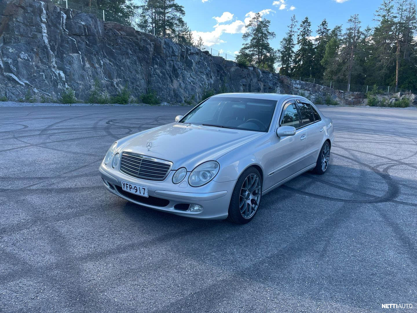 Mercedes-Benz E