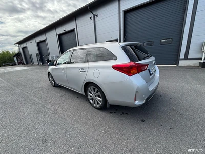 Toyota Auris 2013, photo 7/13