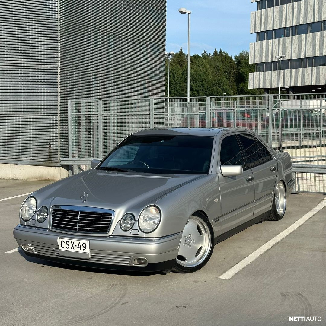 Mercedes-Benz E