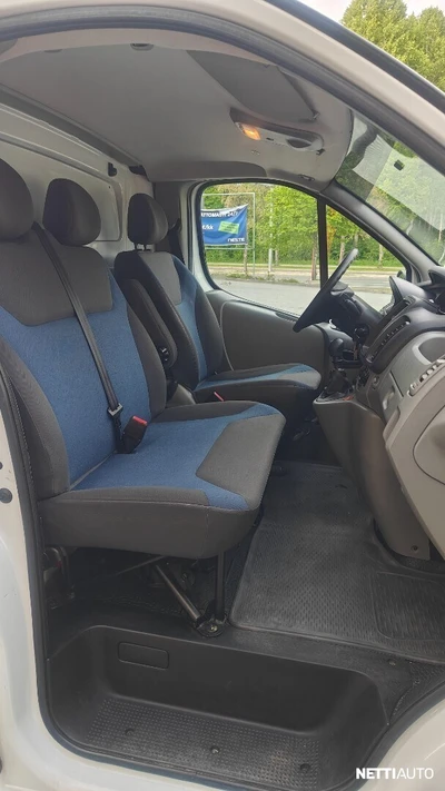 Renault Trafic 2014, photo 8/8
