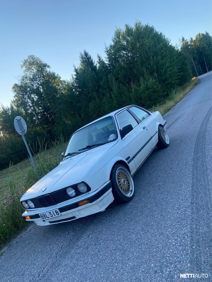 BMW 318 1986, photo 2/9