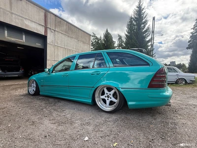 Mercedes-Benz C 2004, kuva 6/17