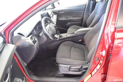 Toyota C-HR 1,8 Hybrid Active 2018, photo 6/10