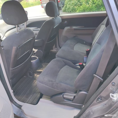 Mitsubishi Grandis 2008, kuva 7/8