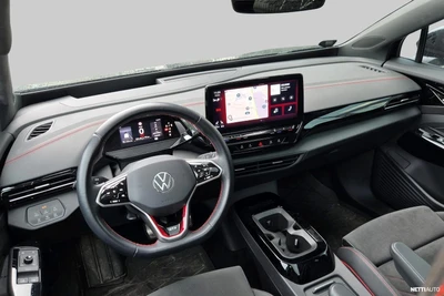Volkswagen ID.4 2023, photo 4/6